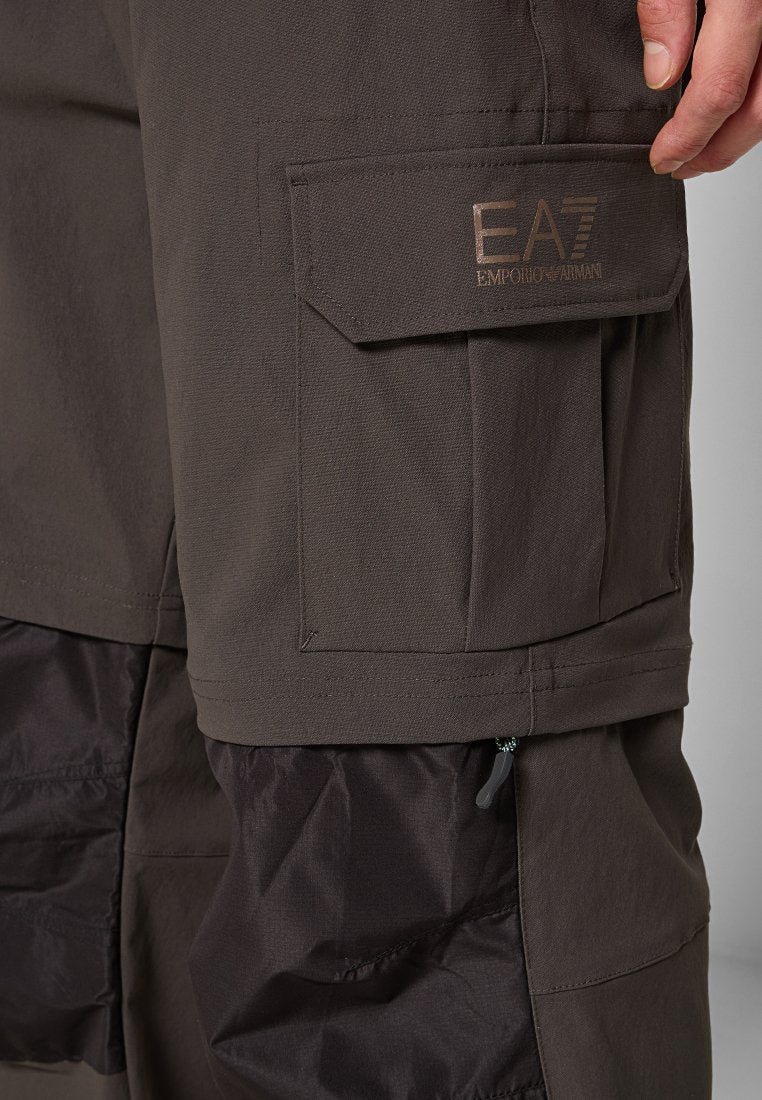 EA7 Emporio Armani Outdoor-Hose Media 6
