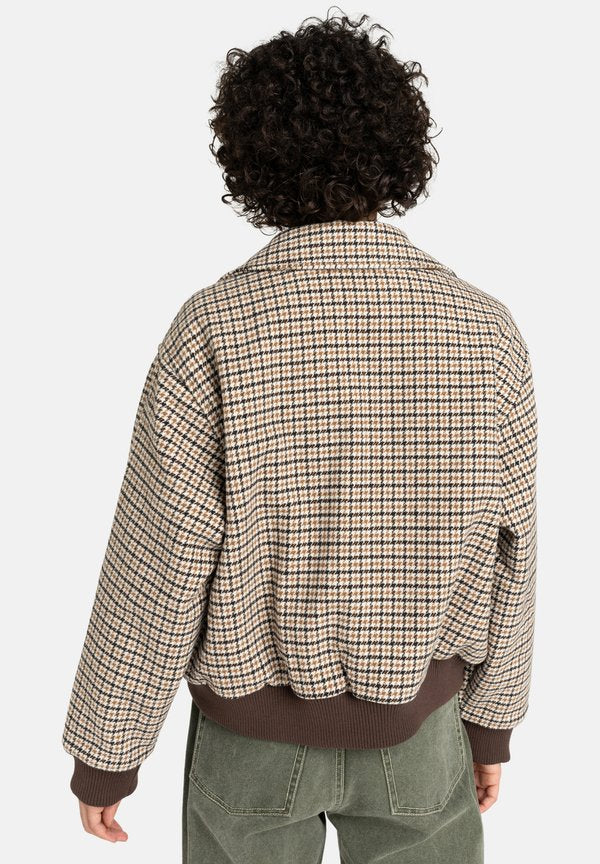 Element DOGTOOTH