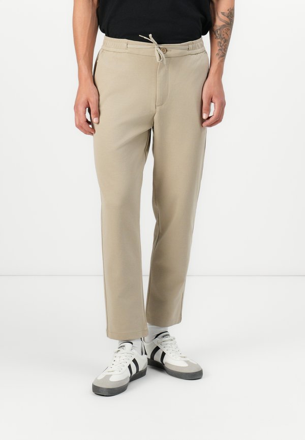 Jack & Jones JPSTACE JOGGER - Trousers - crockery