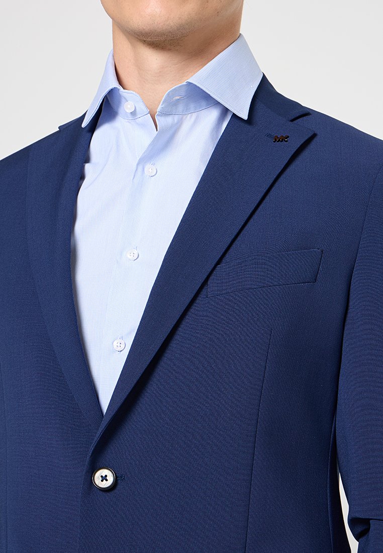 Michael Kors SLIM FIT