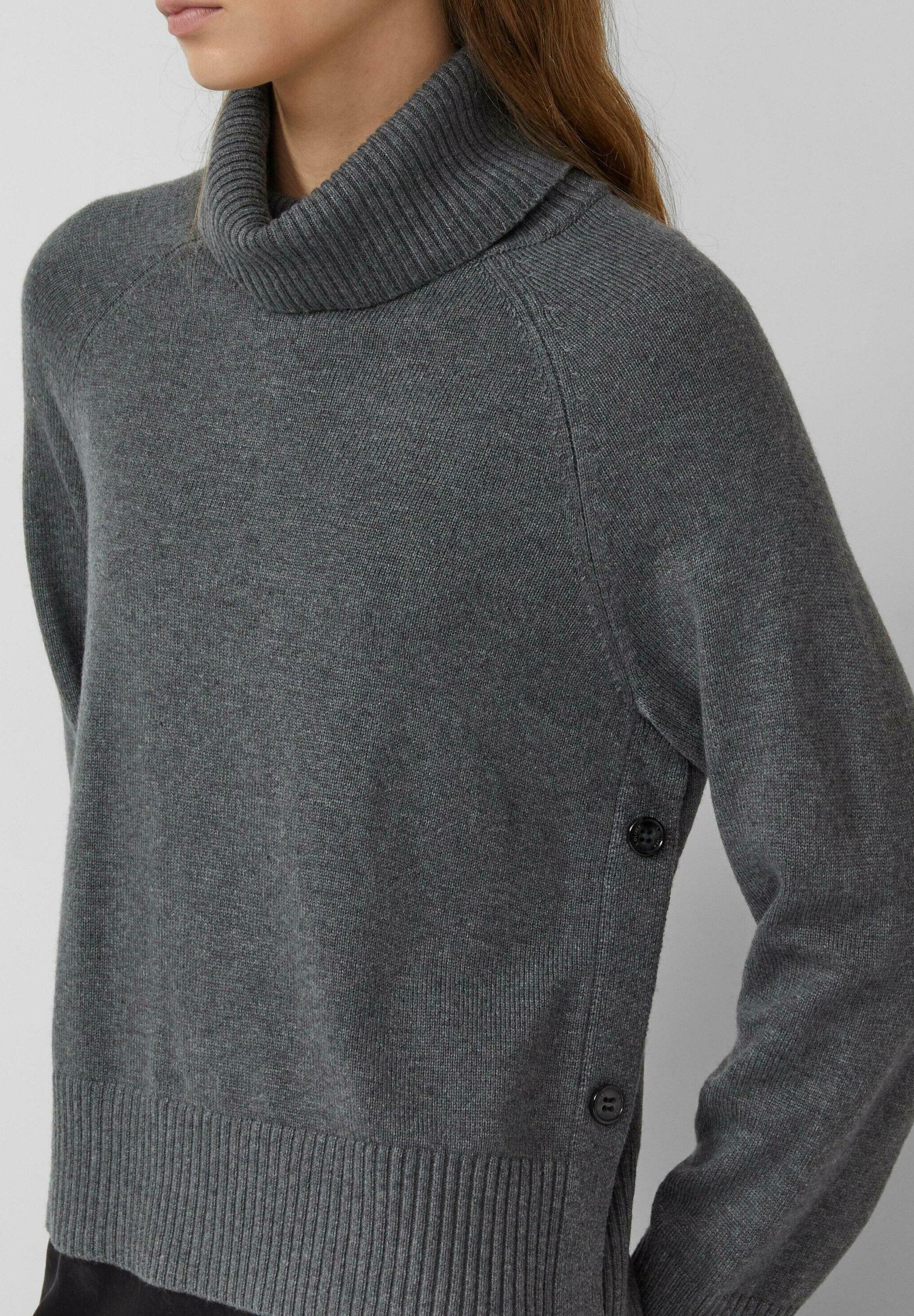 PULLOVER Media 5