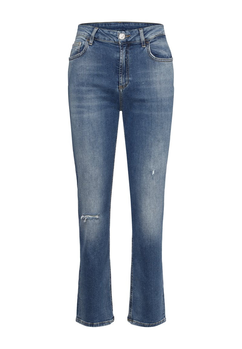 Blaue Denim-Jeans mit klassischer Passform, mittlerer Taille, ausgefransten Rissen und geradem Schnitt. Mit fünf Taschen und Metallbeschlägen.