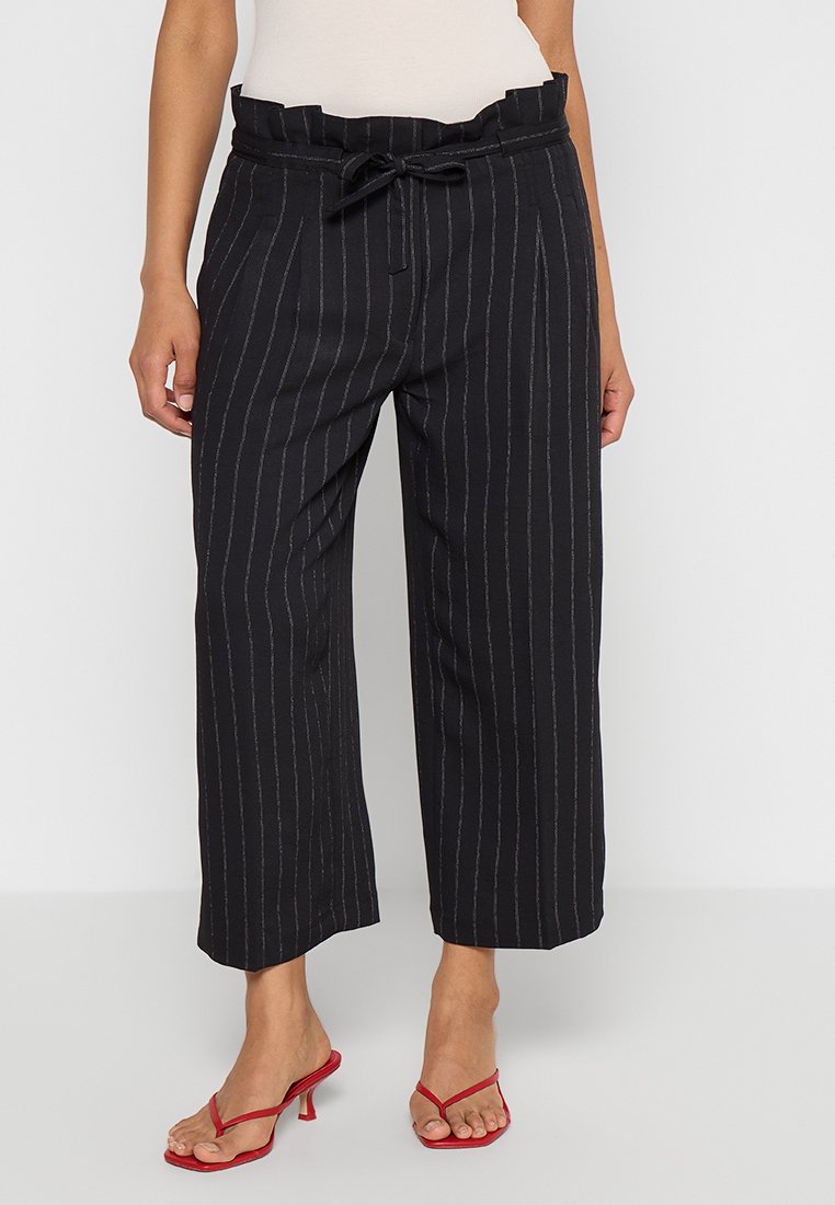 DKNY Stoffhose Media 1