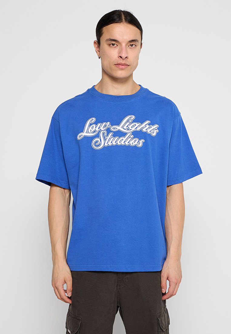 LOW LIGHTS STUDIOS®