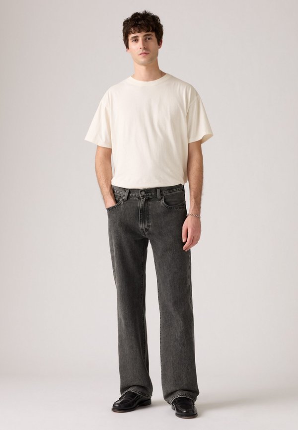 Levi's® 567® RELAXED FLARE