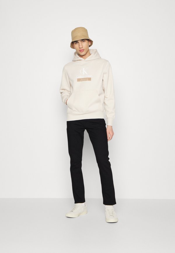 Calvin Klein Jeans SLIM