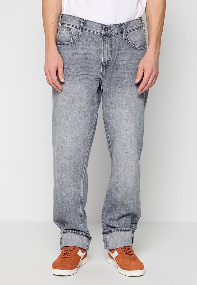 Lindbergh Loose Jeans Media 1