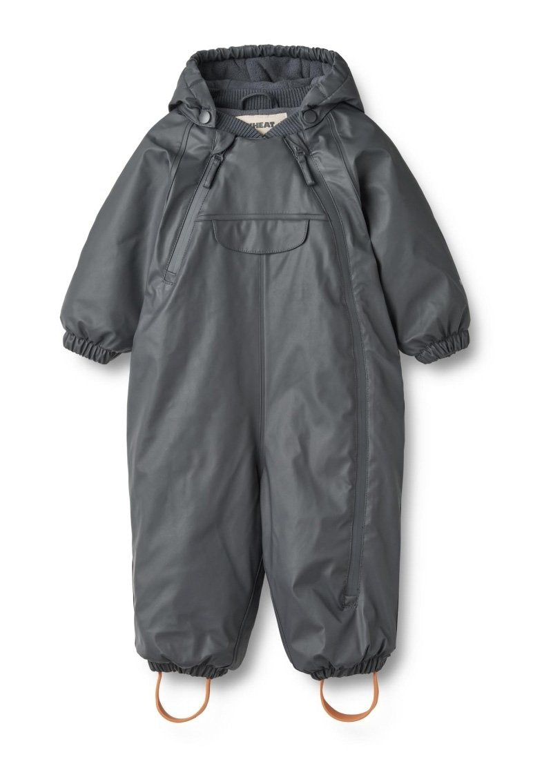 Grauer wasserdichter Overall mit Kapuze, elastischen Bündchen und einer Fronttasche. Hergestellt aus glattem, robustem Material mit orangen Bindebändern.