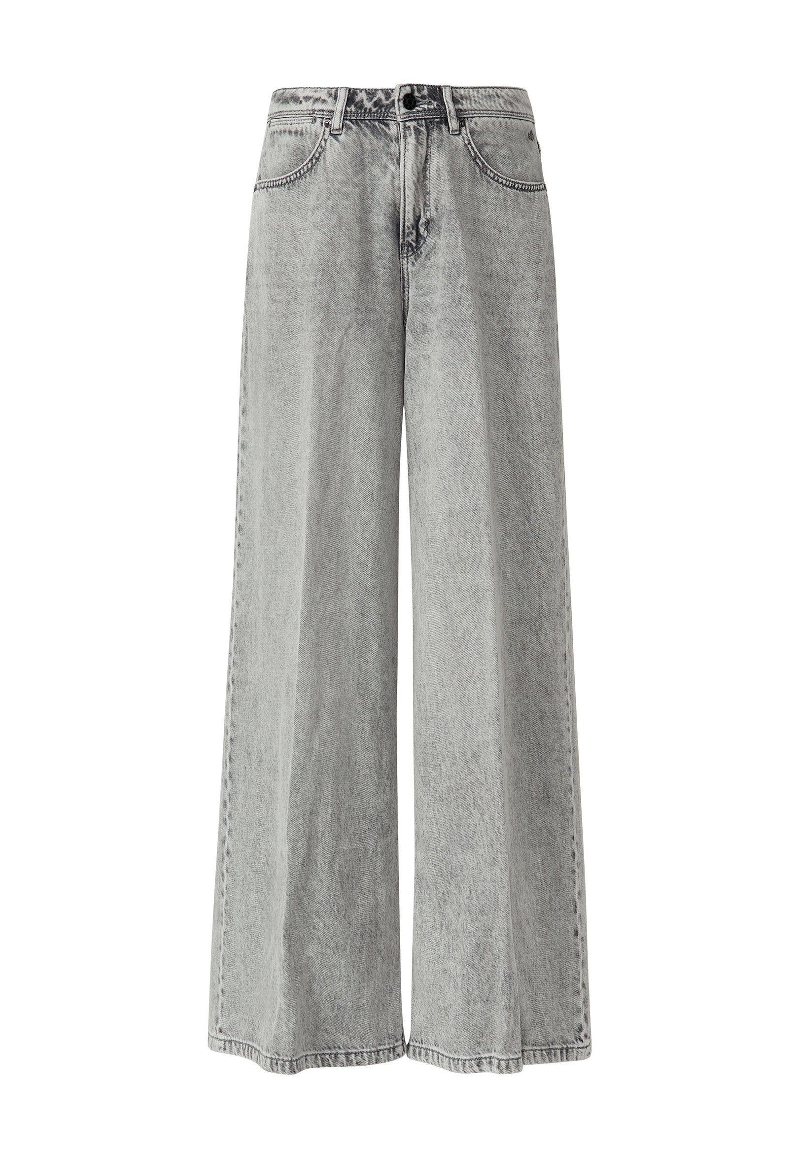 s.Oliver Flared Jeans Media 1