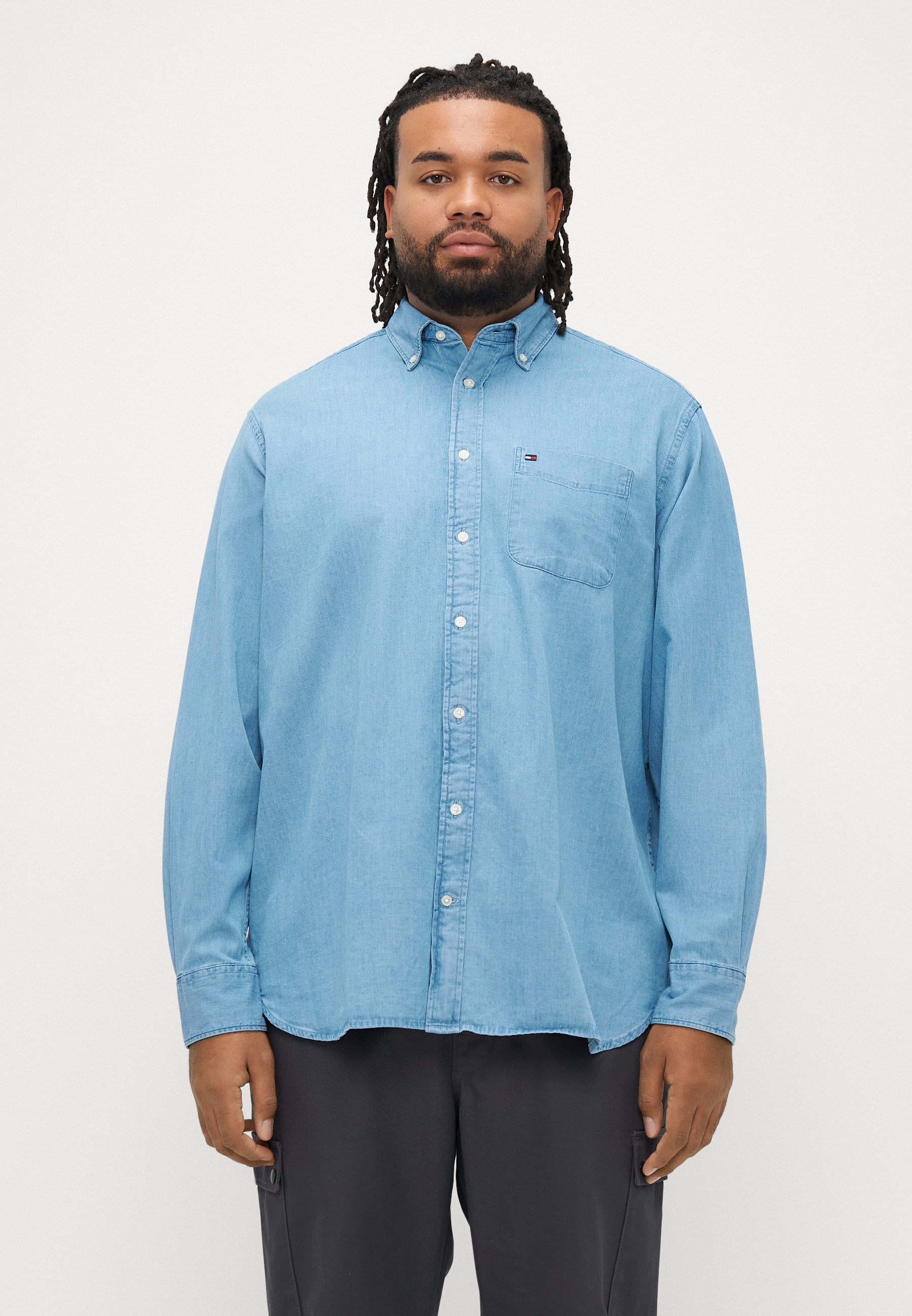 BEDFORD SHIRT Media 3