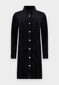Schwarzes Denim-Kleid mit langen Ärmeln, durchgehender Knopfleiste, zwei Brusttaschen und kontrastierenden Nähten. Verfügt über einen strukturierten Kragen und eine gerade Passform.