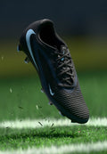 Nike Performance PHANTOM 6 LOW ACADEMY FG/MG UNISEX - Football boots artificial grass - black