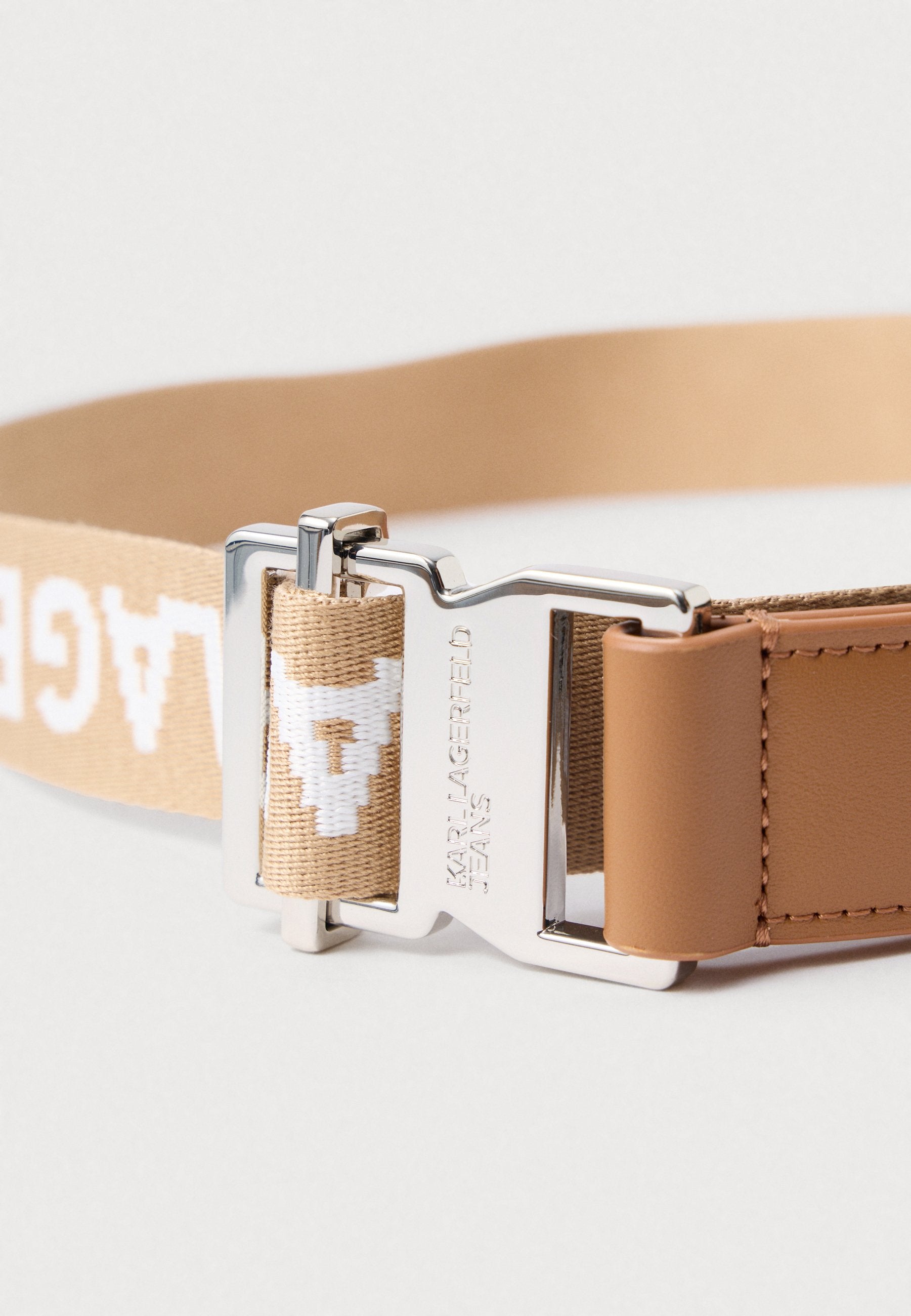LOGO BELT Media 3