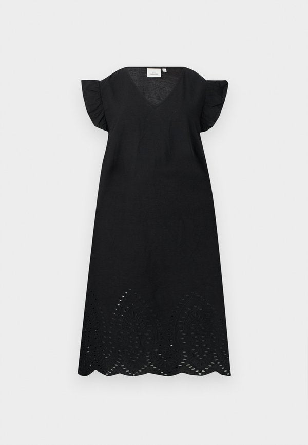ONLY Carmakoma CARTULUM DRESS