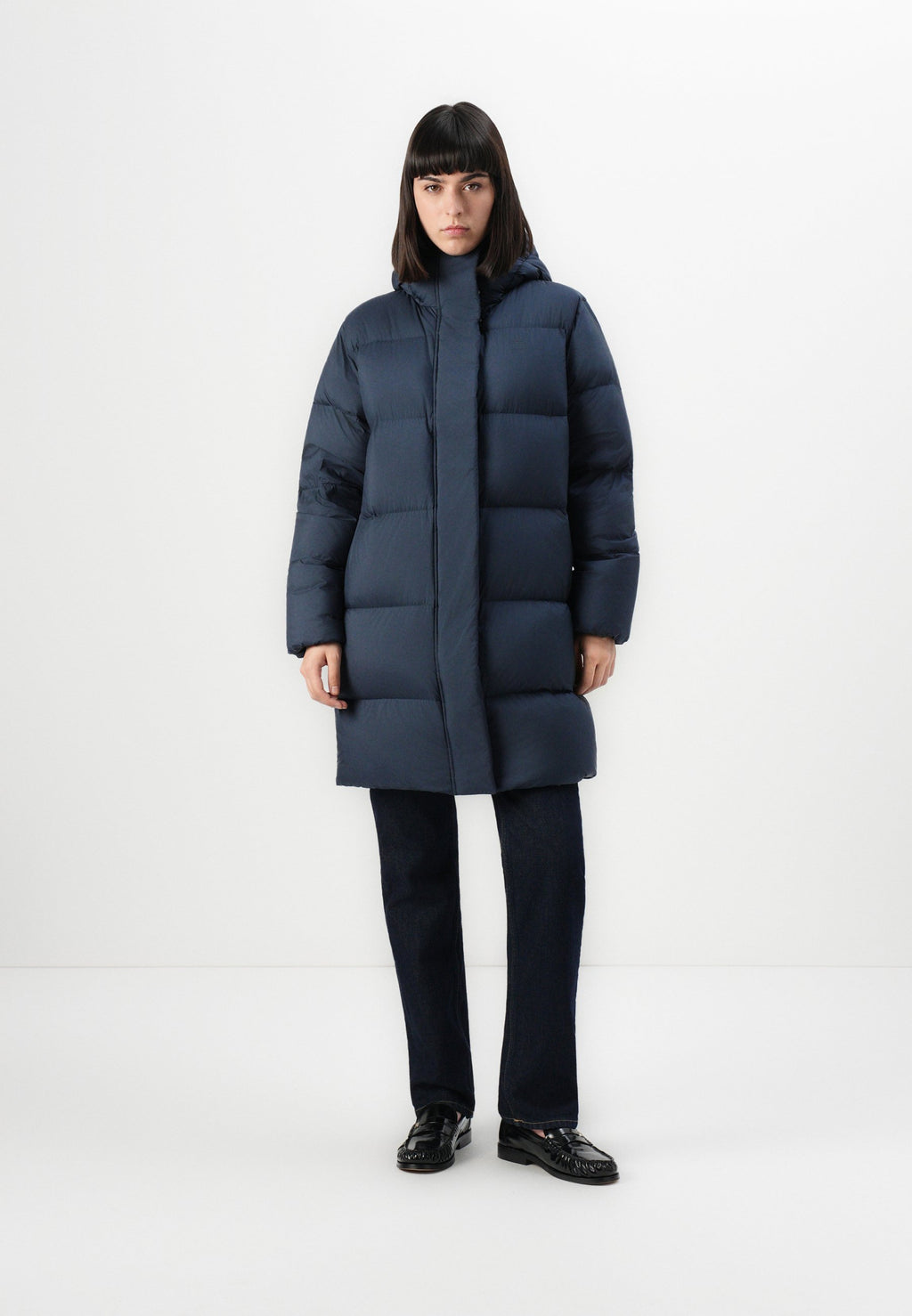 MODERN COAT Media 3
