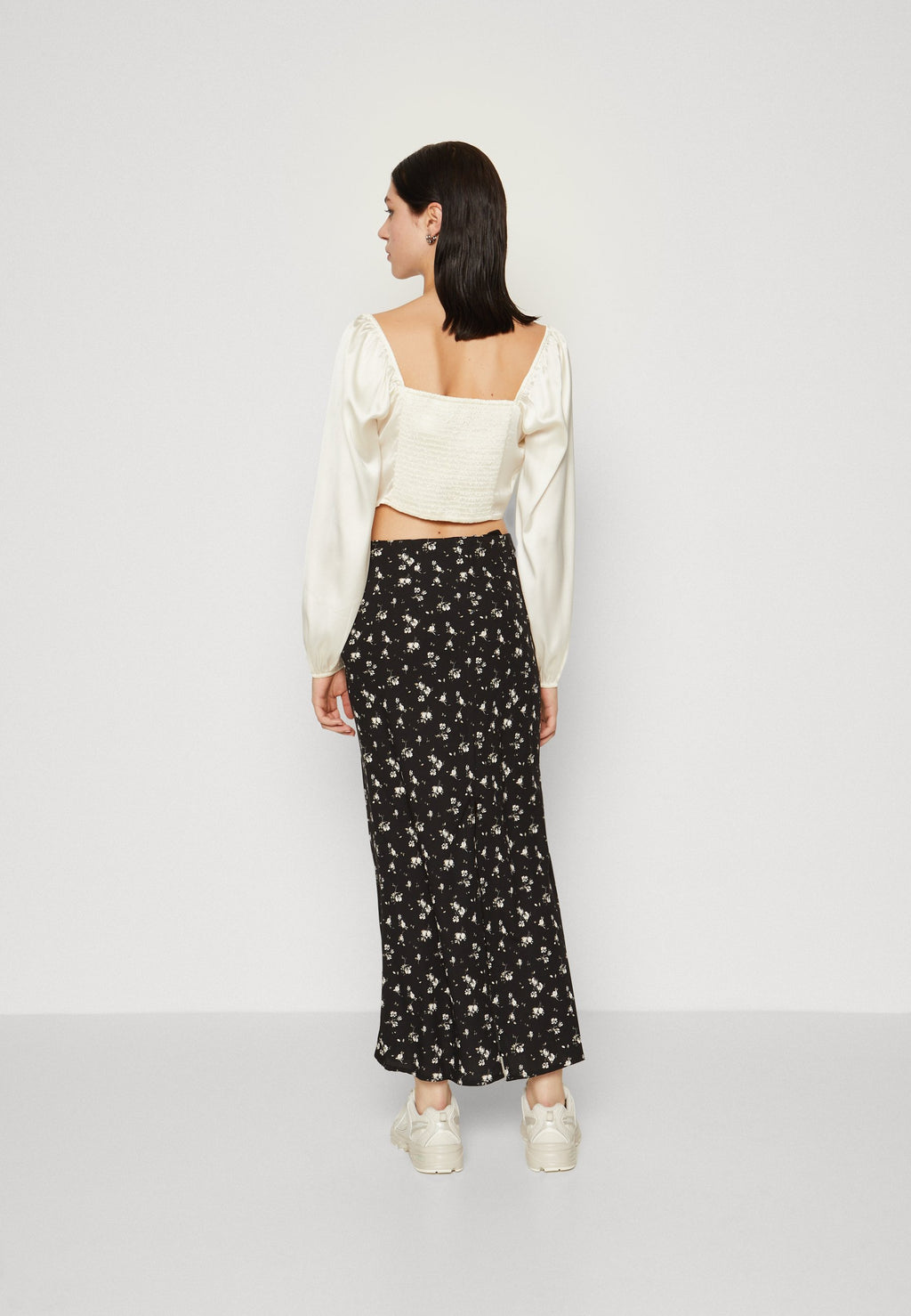 Hollister Co. LONG-SLEEVE SATIN SQUARE-NECK TOP