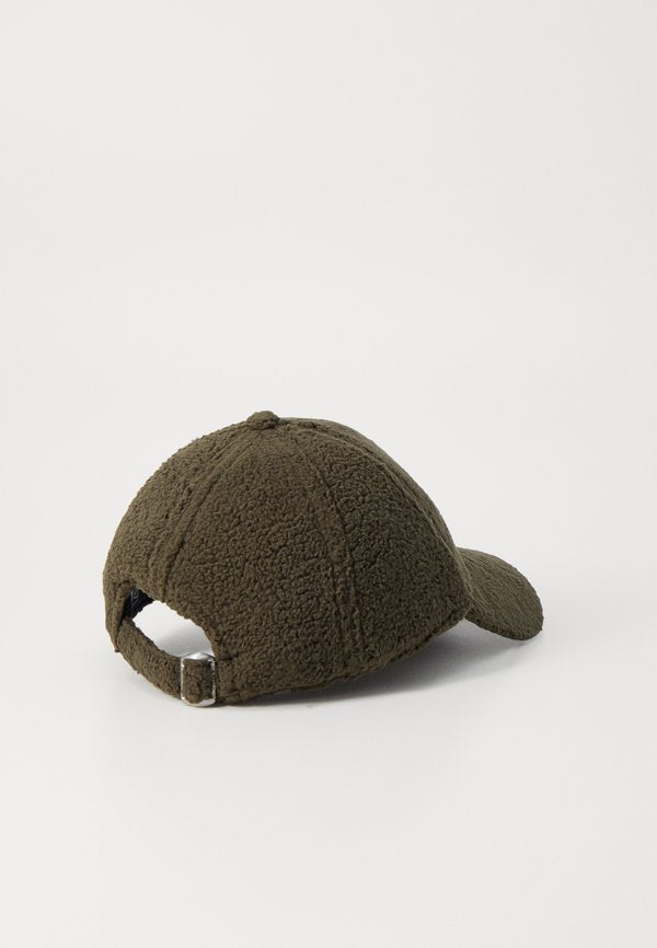 New Era TEDDY 9FORTY® UNISEX