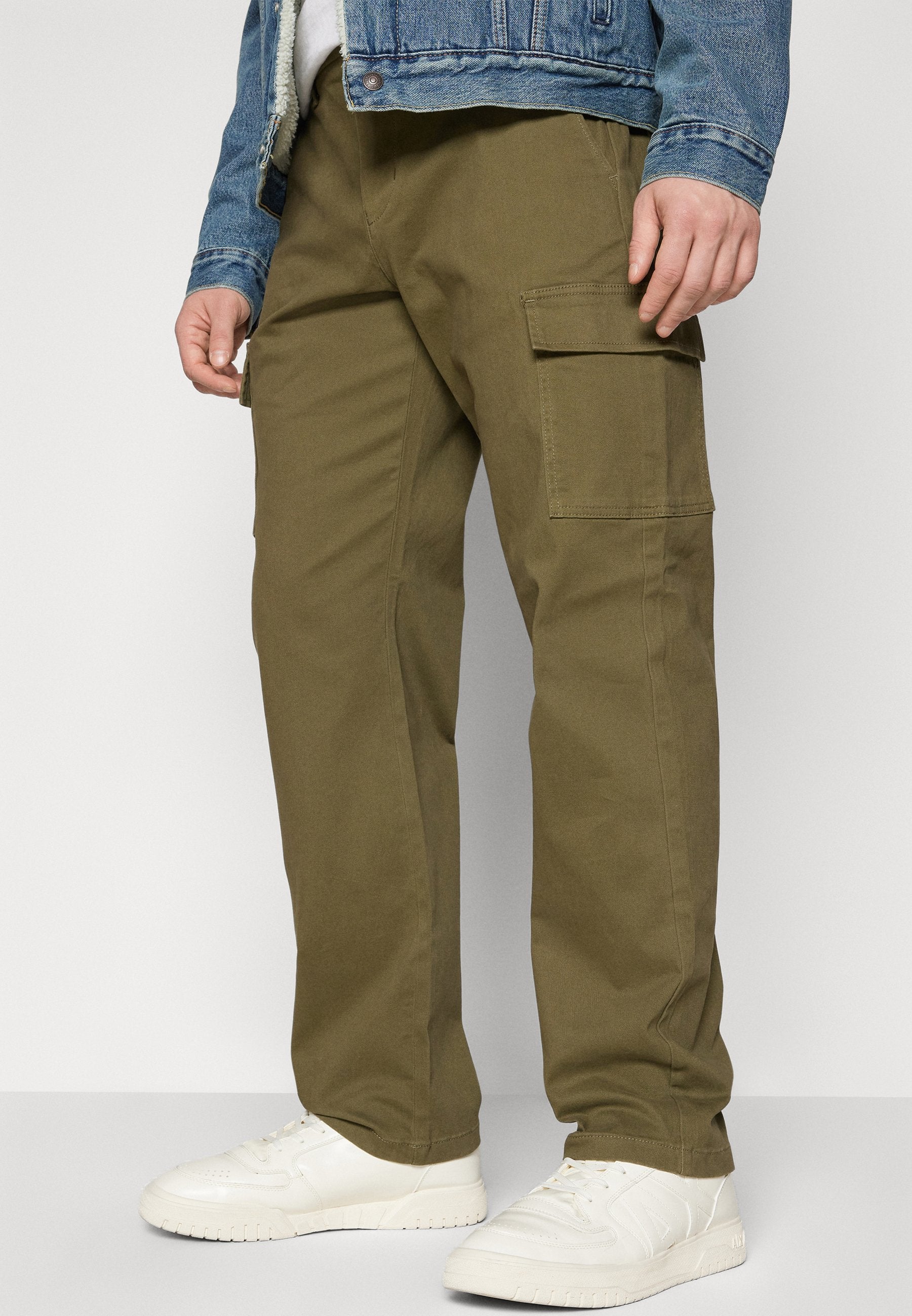 ONSEDGE LIFE PANT Media 5