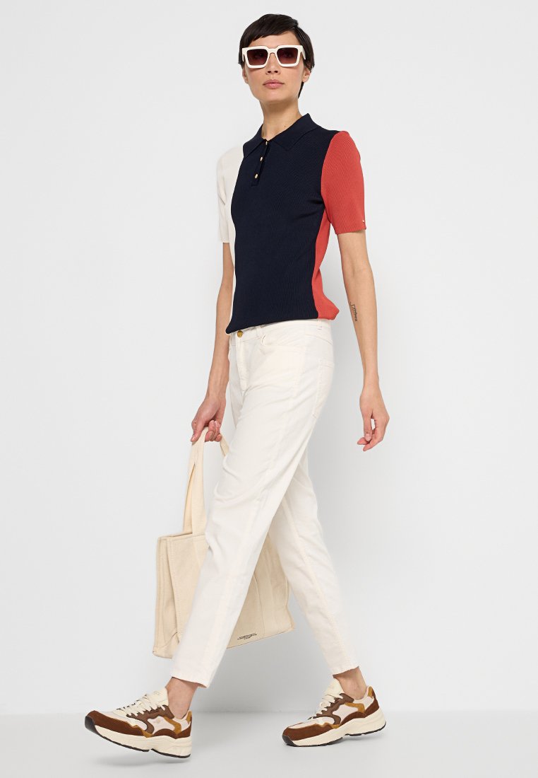 SLIM FIT Media 2