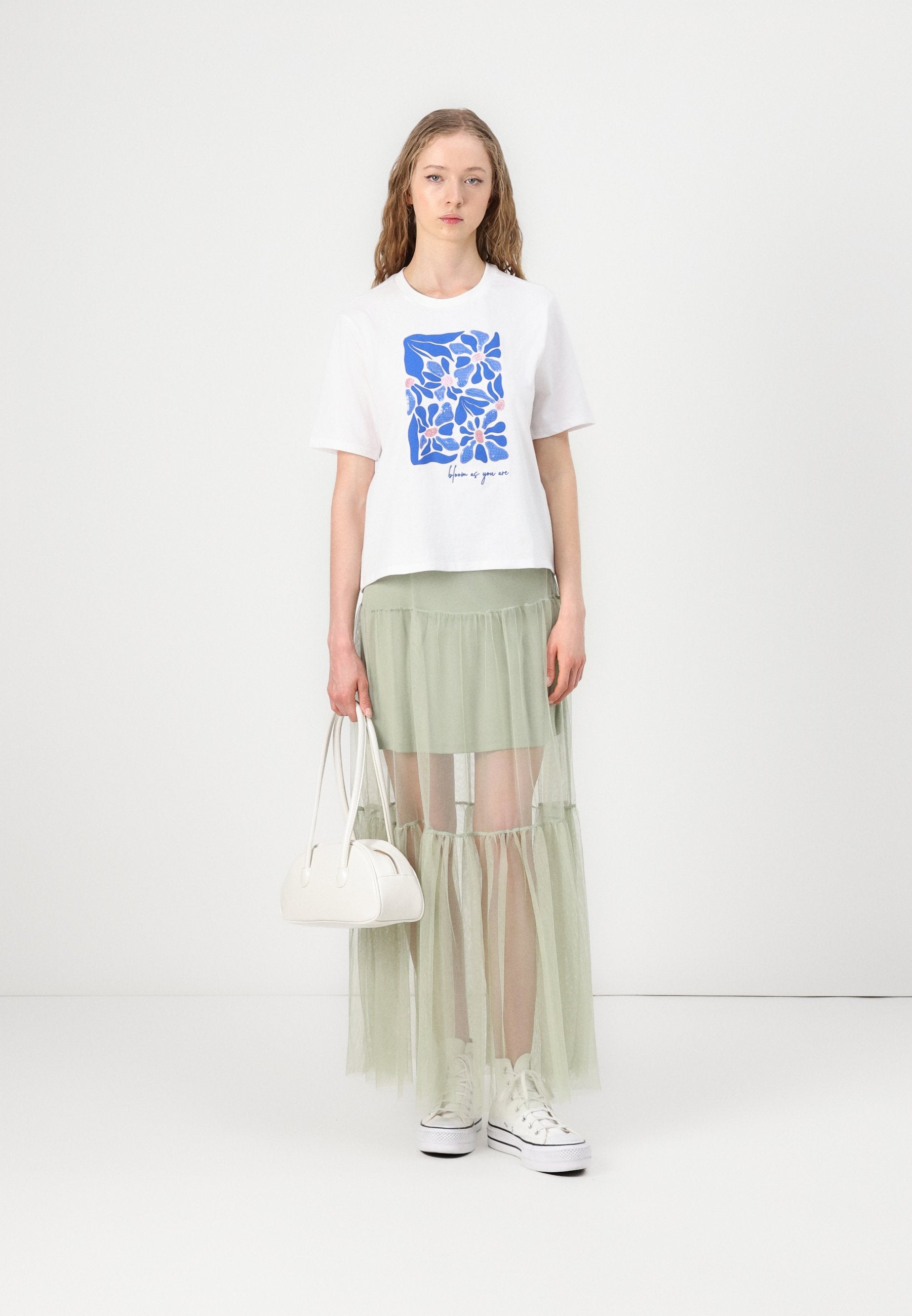 ONLTULLA LONG SKIRT BOX Media 2