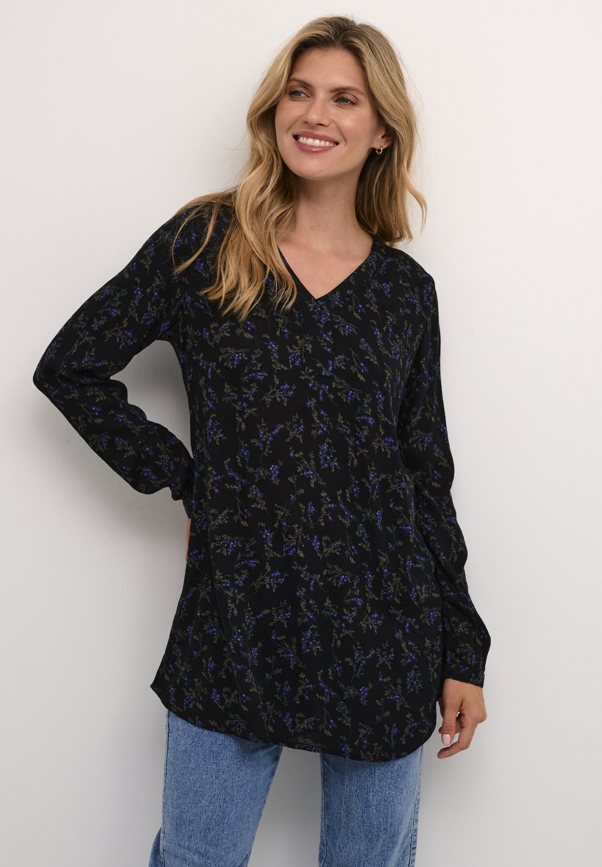 Kaffe KAAMBER V-NECK LS PRINTED