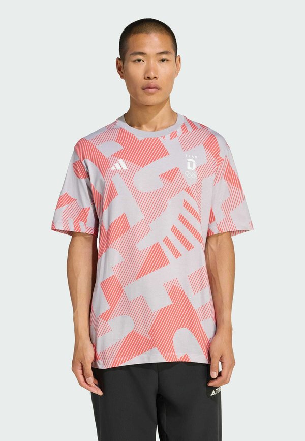 adidas Performance TEAM D ALLOVER PRINTED  - Print T-shirt - glory grey   semi lucid red