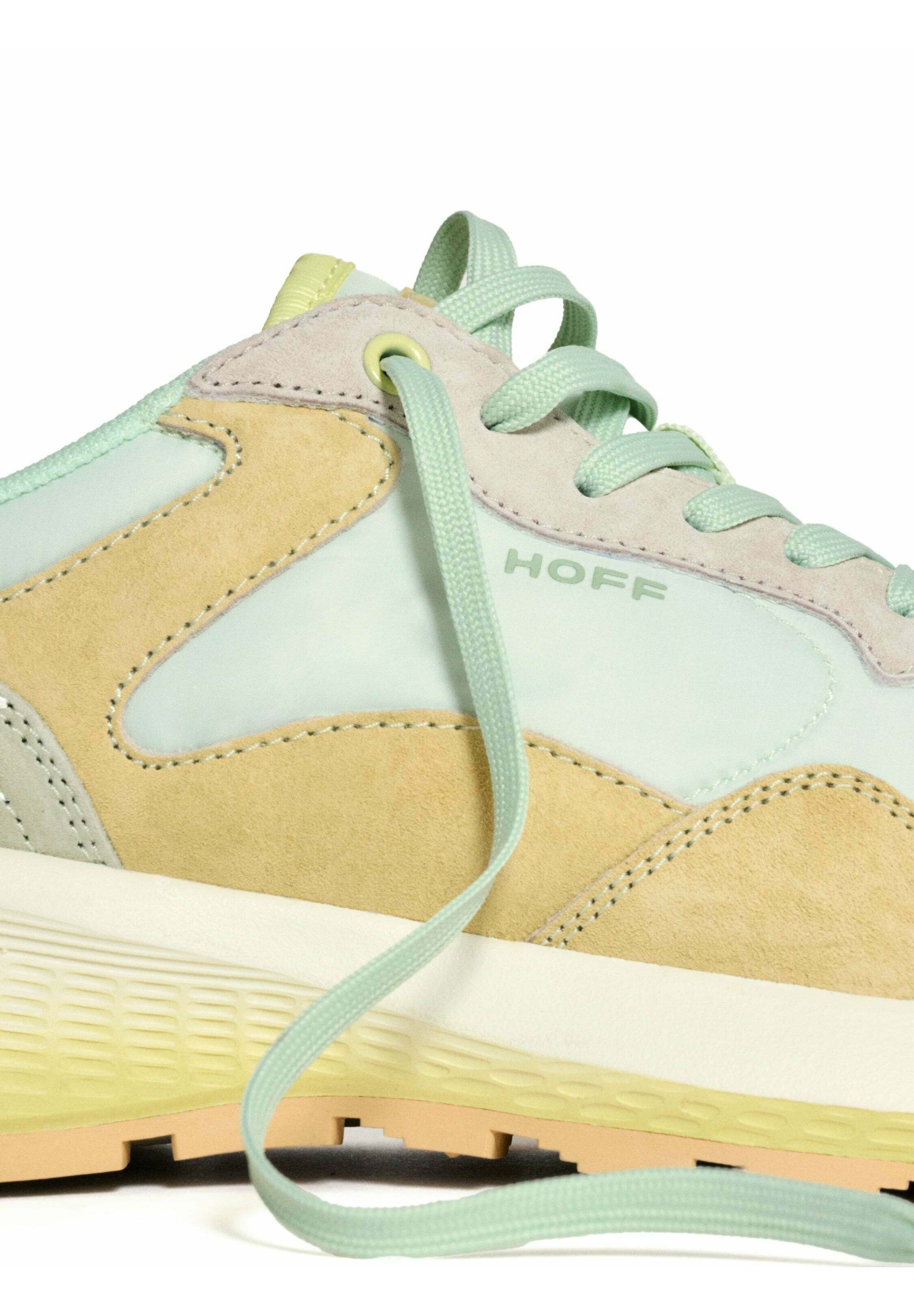 READING SNEAKERS Media 4