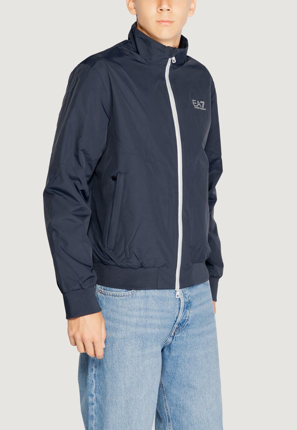 EA7 Emporio Armani