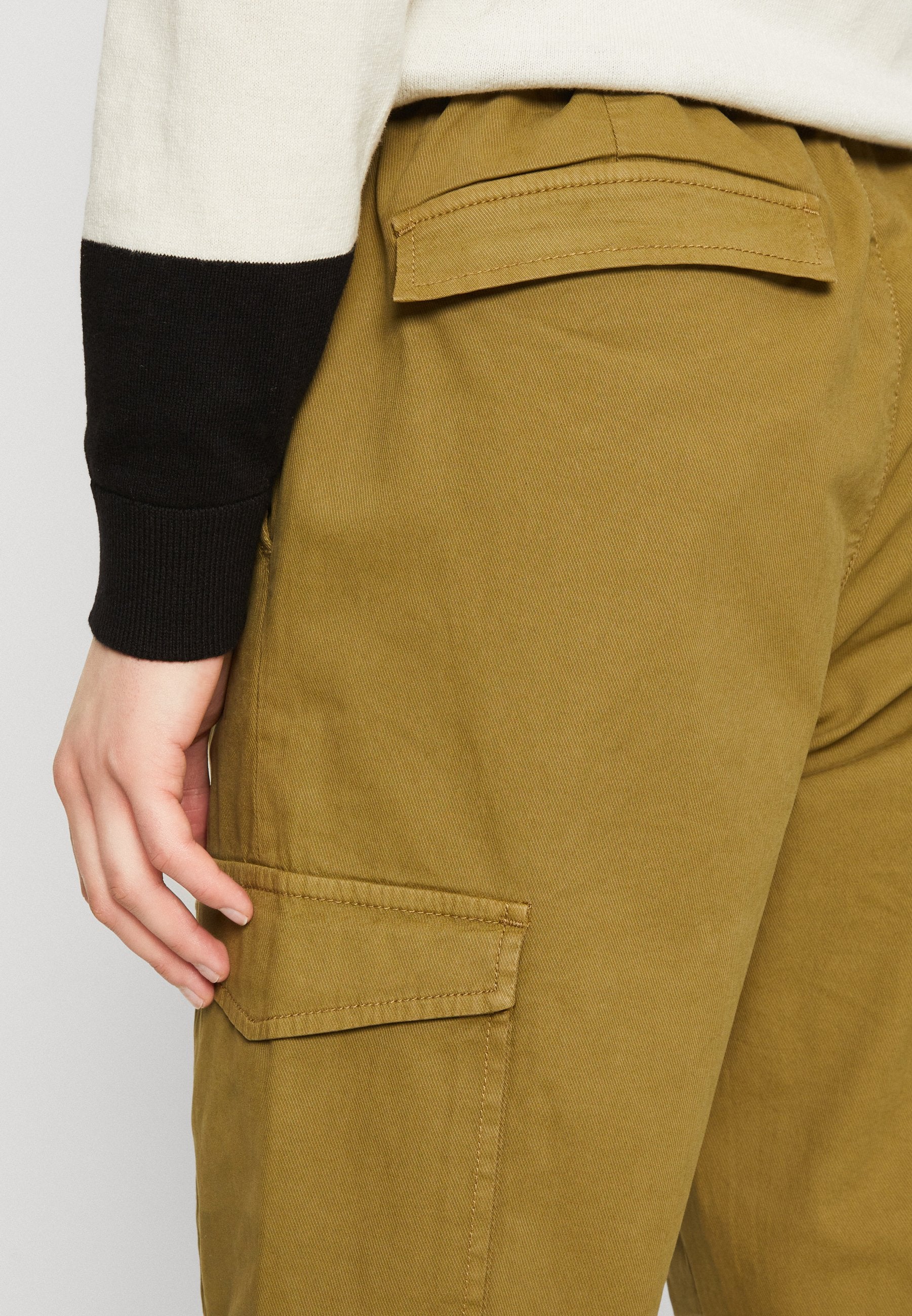 ONSELL TAPERED PANT Media 5