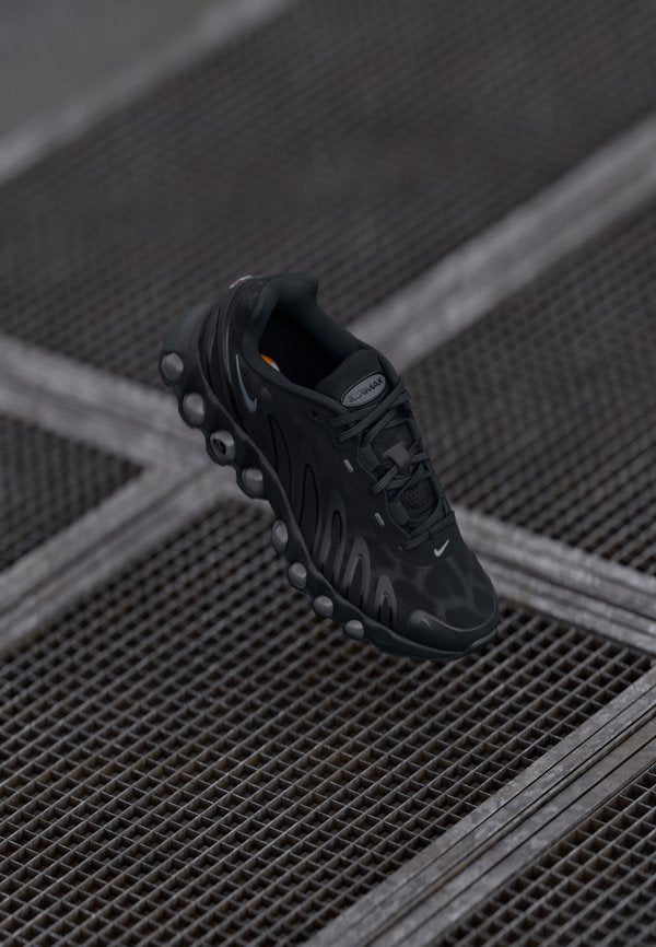 Nike Sportswear AIR MAX DN8 SE - Trainers - black/metallic dark grey/anthracite