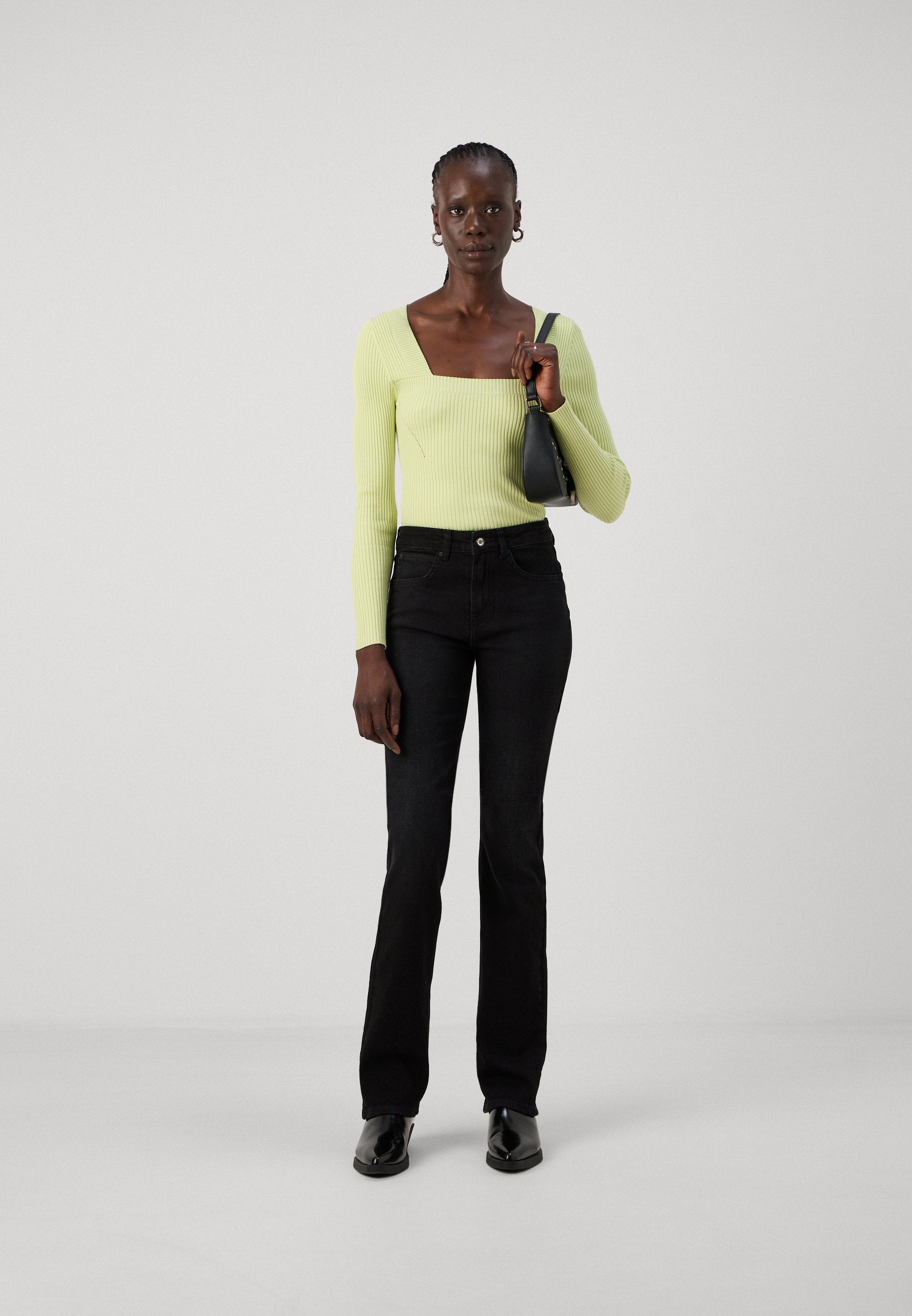 ONLEVERLY SWEET Media 2