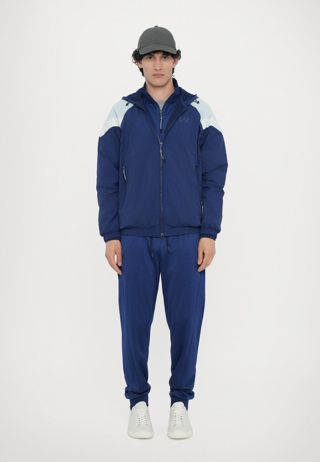 EA7 Emporio Armani Übergangsjacke Media 4