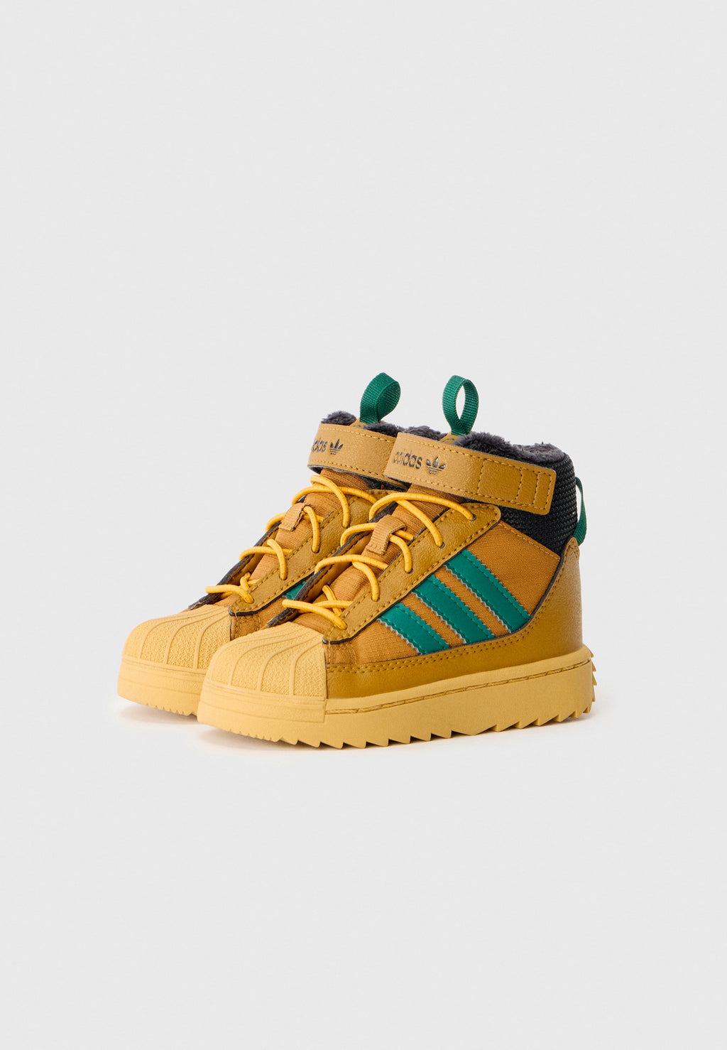 SUPERSTAR TREK UNISEX Media 2
