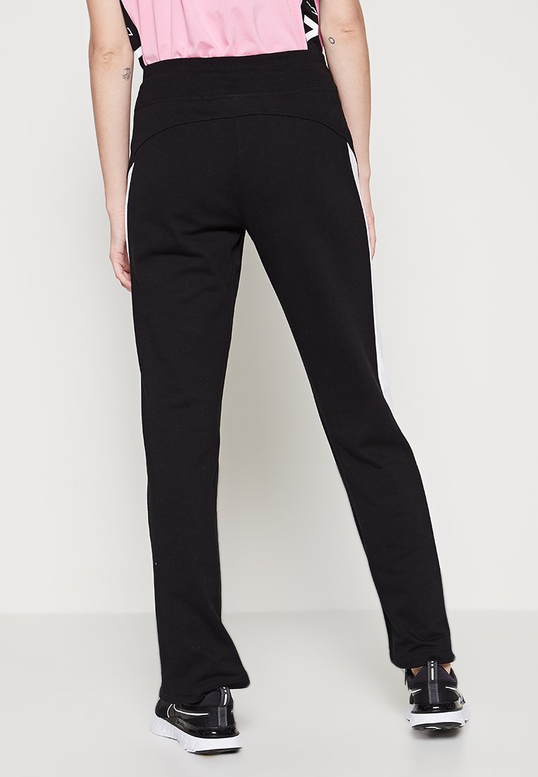 DKNY Sport