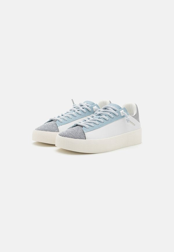 DKNY GINALI LACE UP