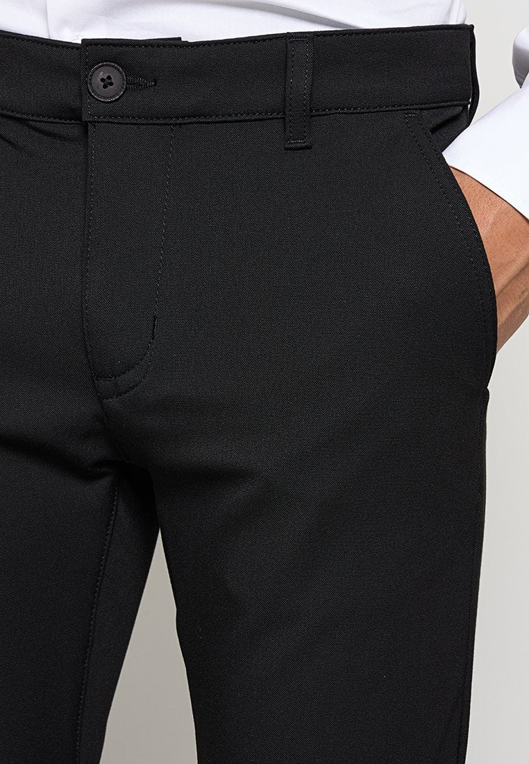REGULAR FIT Media 5