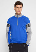 Blaues sportliches Halbzip-Oberteil mit grauen langen Ärmeln, featuring schwarz-weiße gestreifte Akzente an den Schultern und einem Reißverschlusskragen.