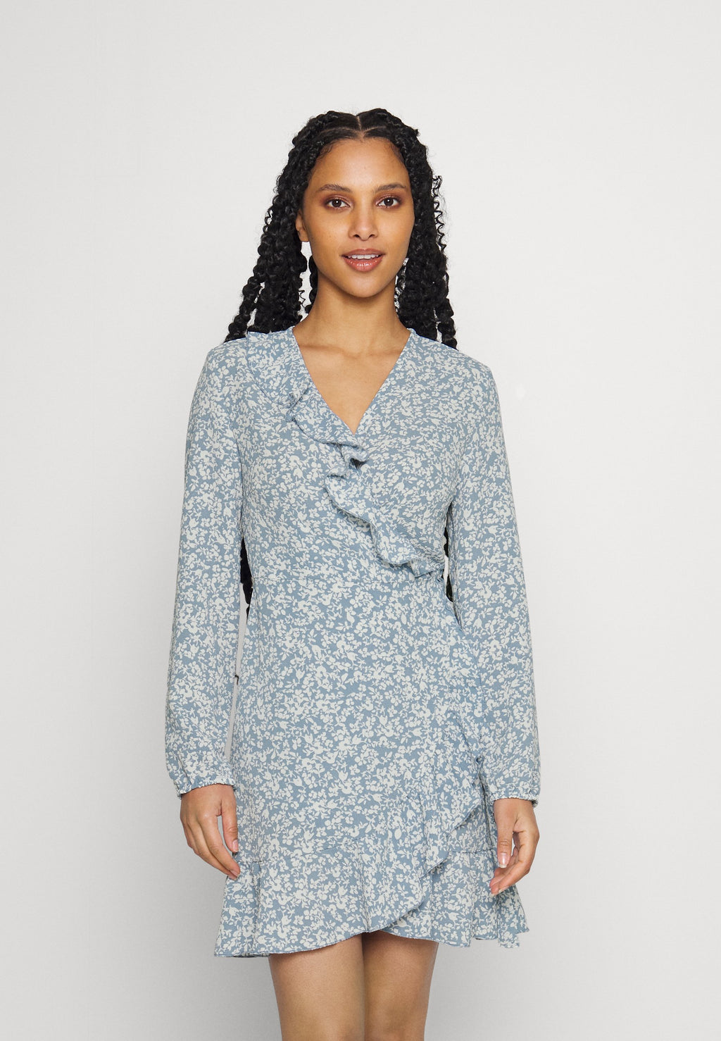 ONLCARLY WRAP SHORT DRESS  Media 3