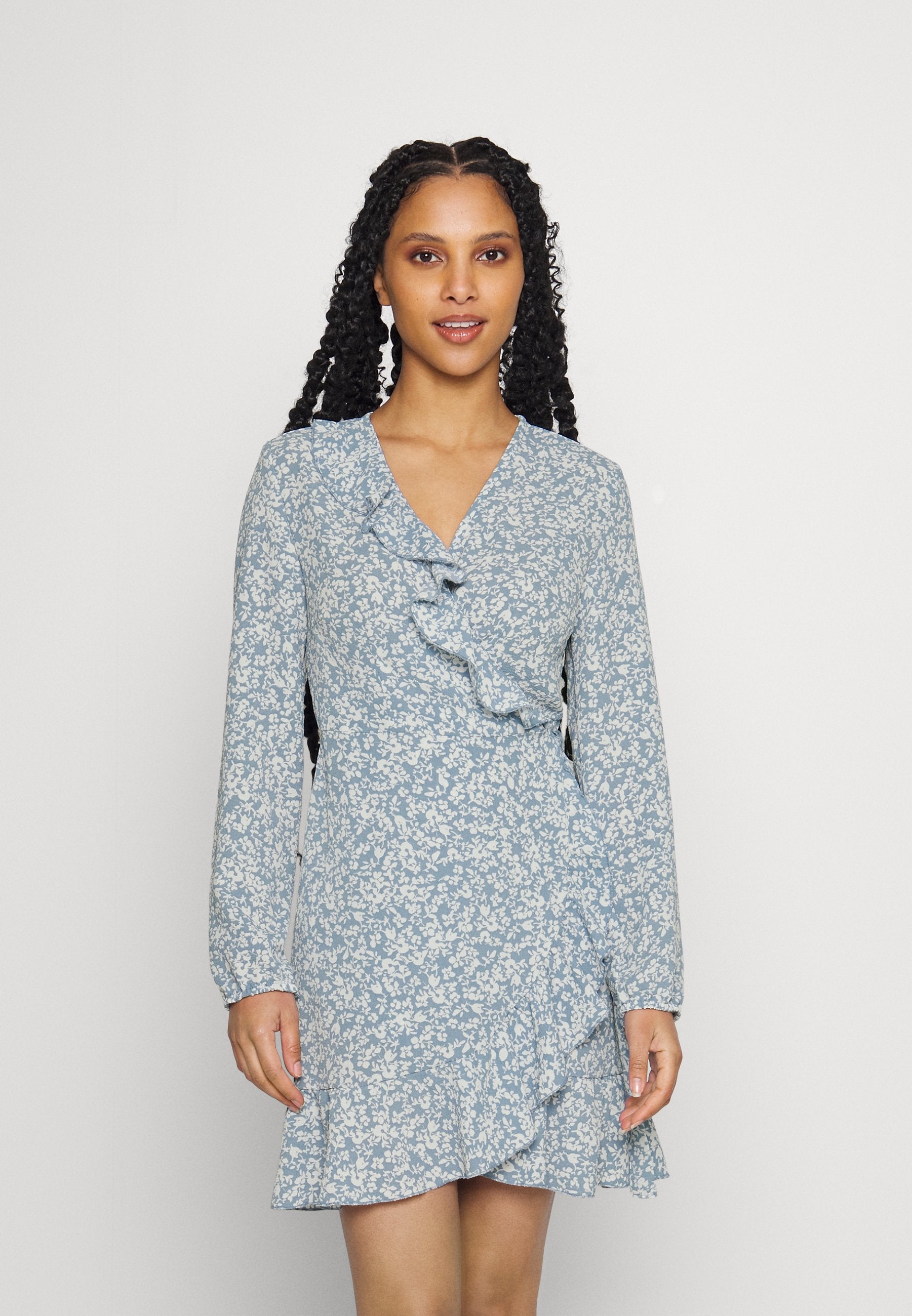 ONLCARLY WRAP SHORT DRESS  Media 3