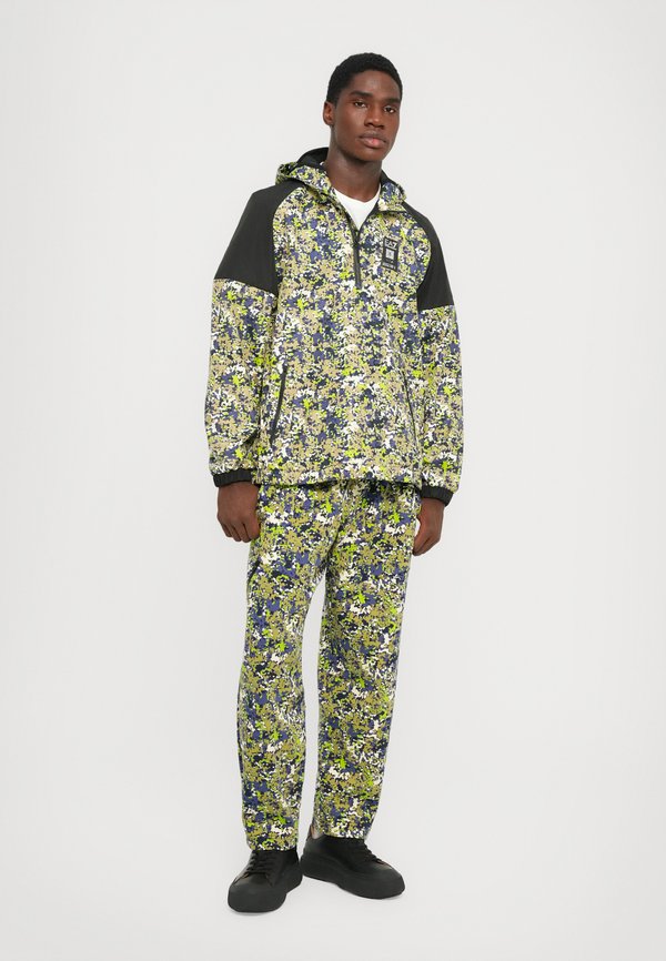 EA7 Emporio Armani TRAIN VISIBILITY PANTS GRAPHIC