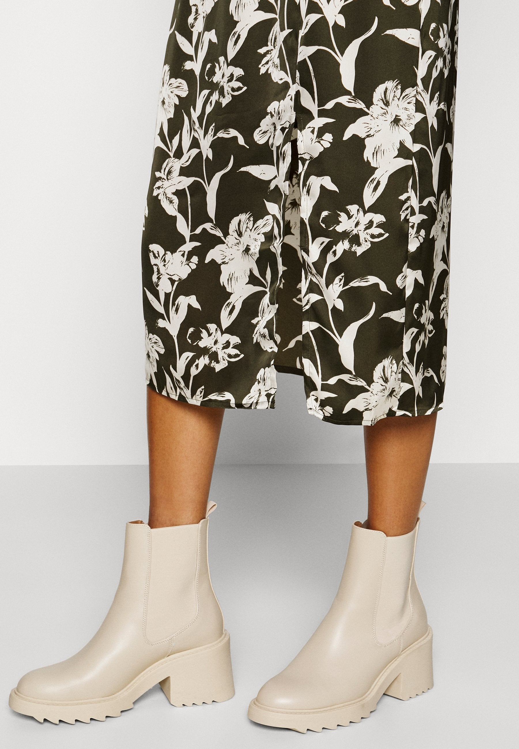 VILA Tall VIJILIA SLIT SKIRT