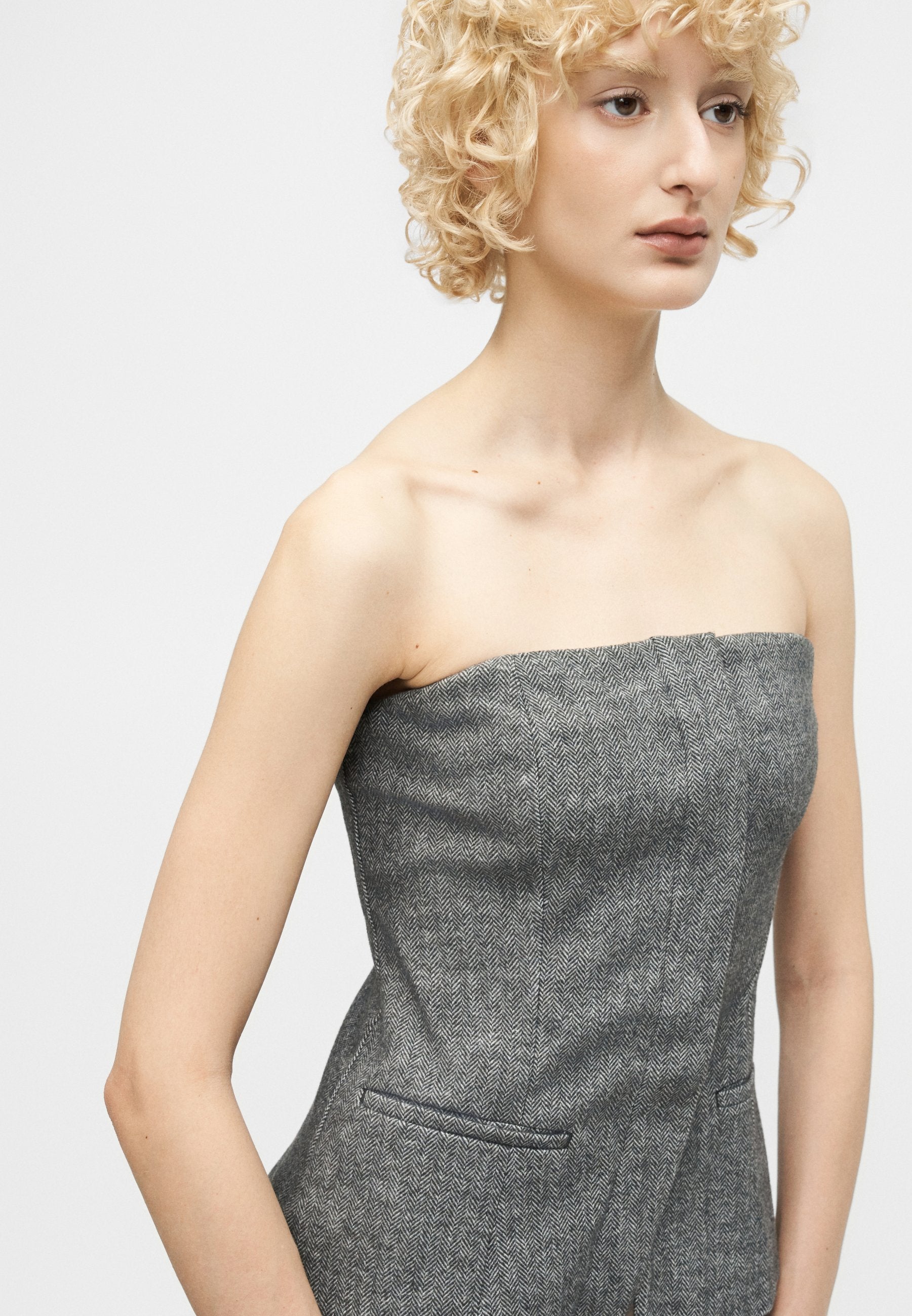 GAP STRAPLESS TAILORED