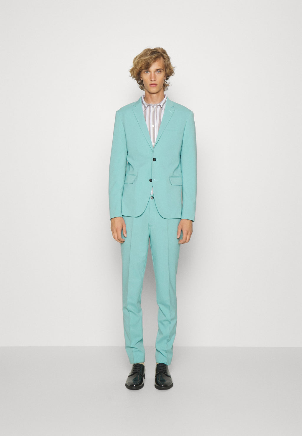 PLAIN MENS SUIT SET Media 3