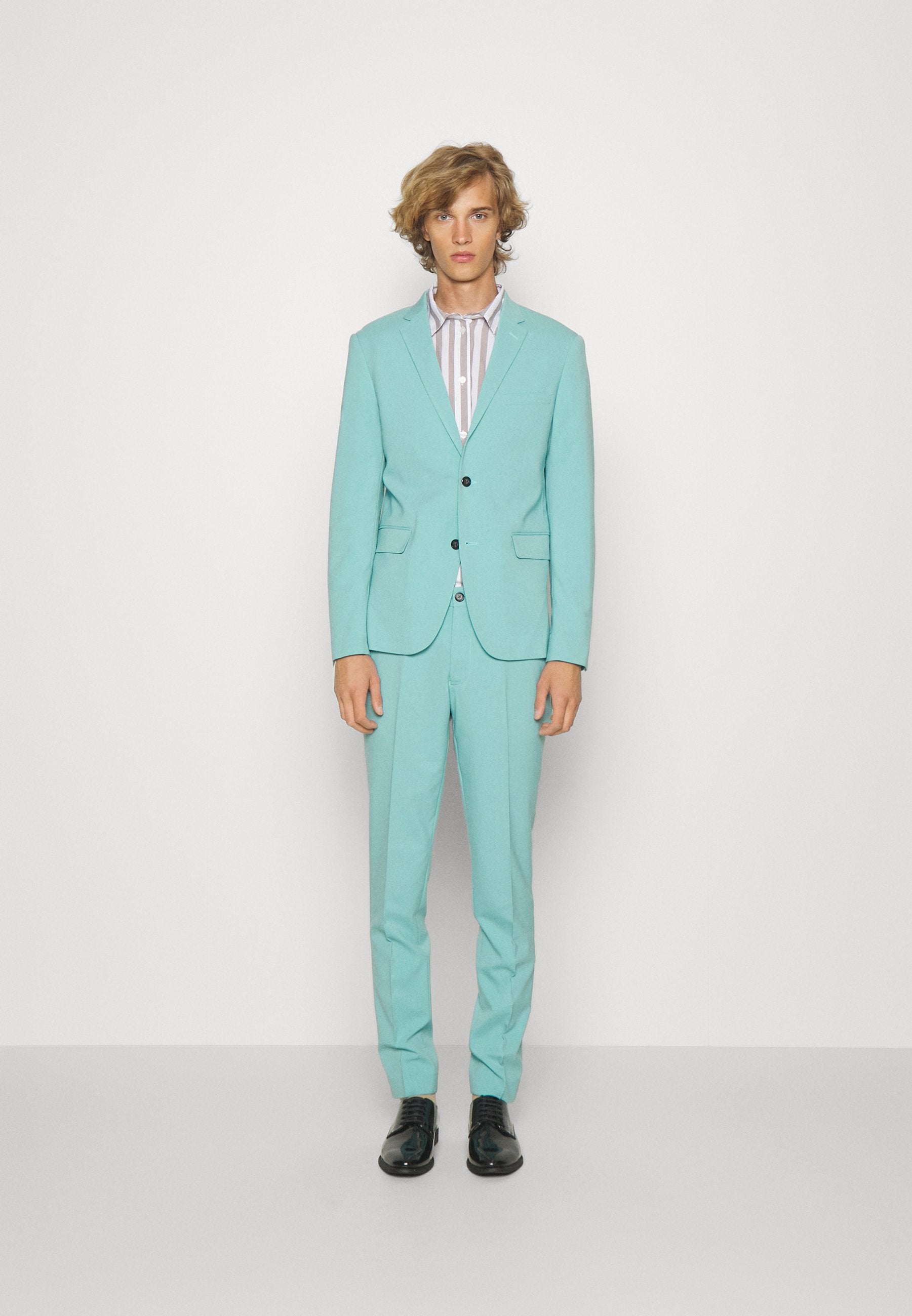 PLAIN MENS SUIT SET Media 3