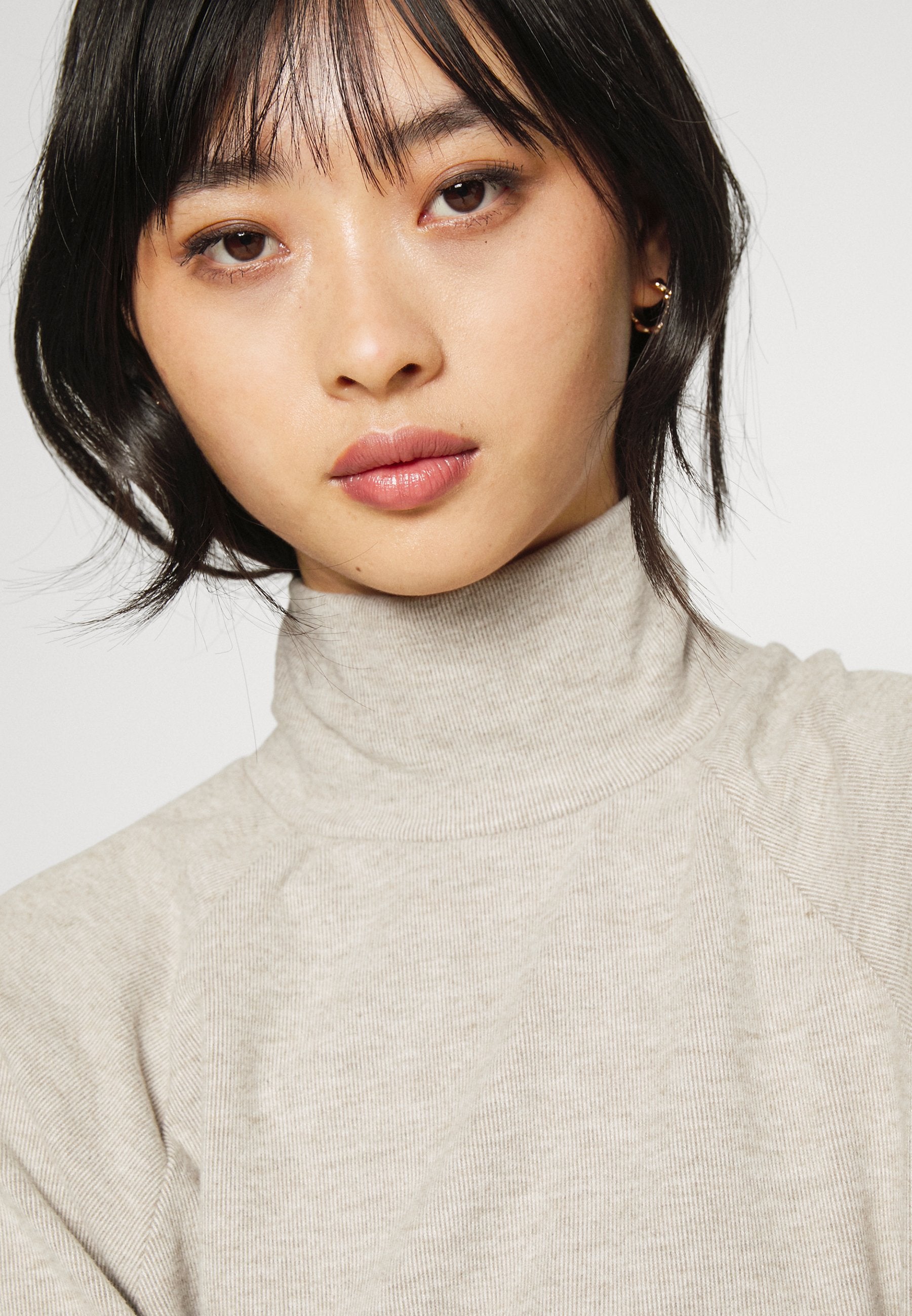 ONLDREAM HIGHNECK DRESS Media 5