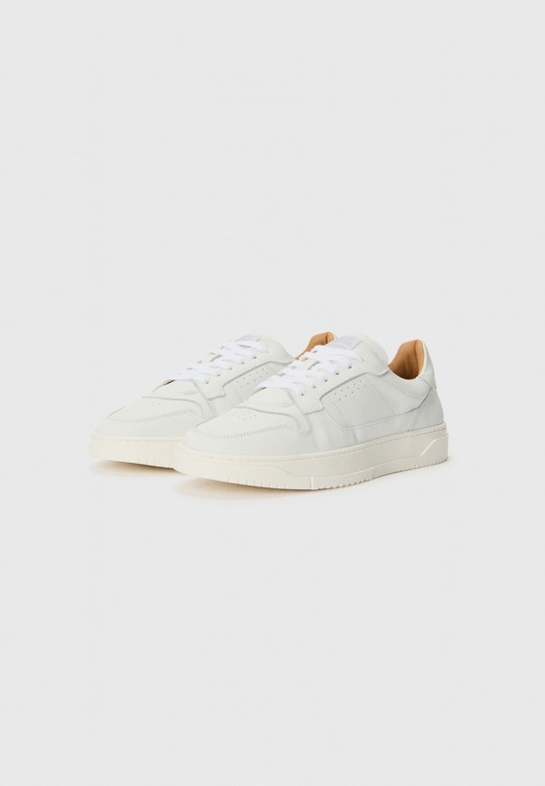 Steve Madden CLIFF
