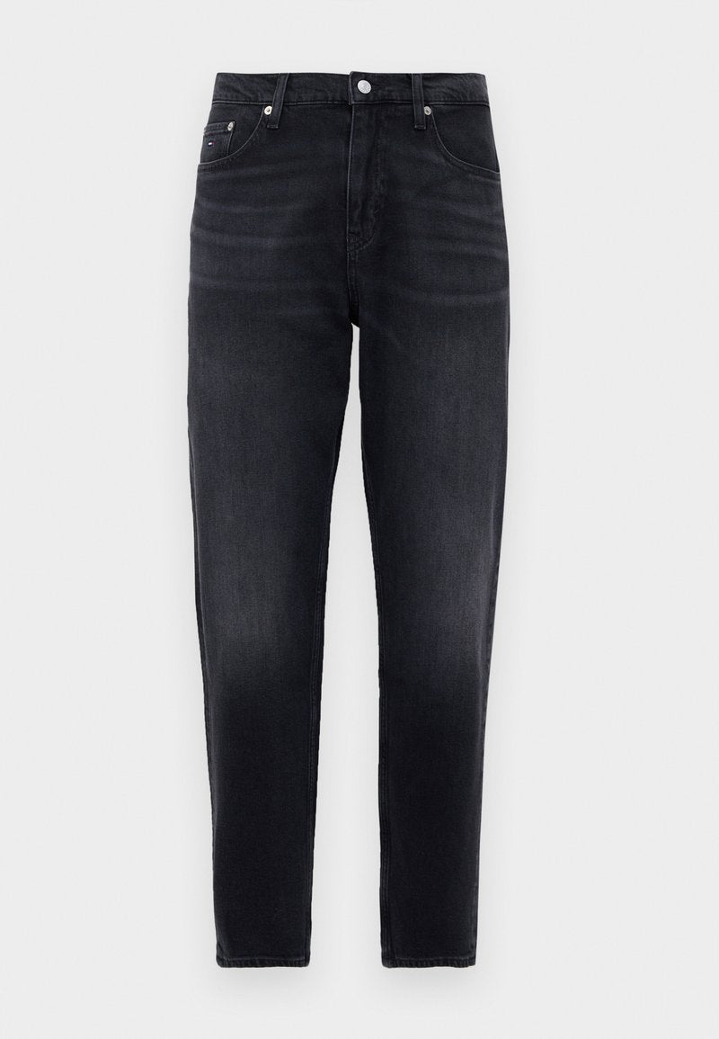 Schwarze Slim-Fit-Jeans mit fünf Taschen, Knopf vorne und dezenten Ausbleichungen an den Oberschenkeln, vor einem weißen Hintergrund präsentiert.