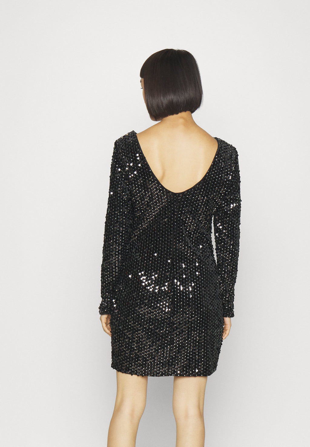 ONLLUCY OPEN BACK DRESS  Media 4