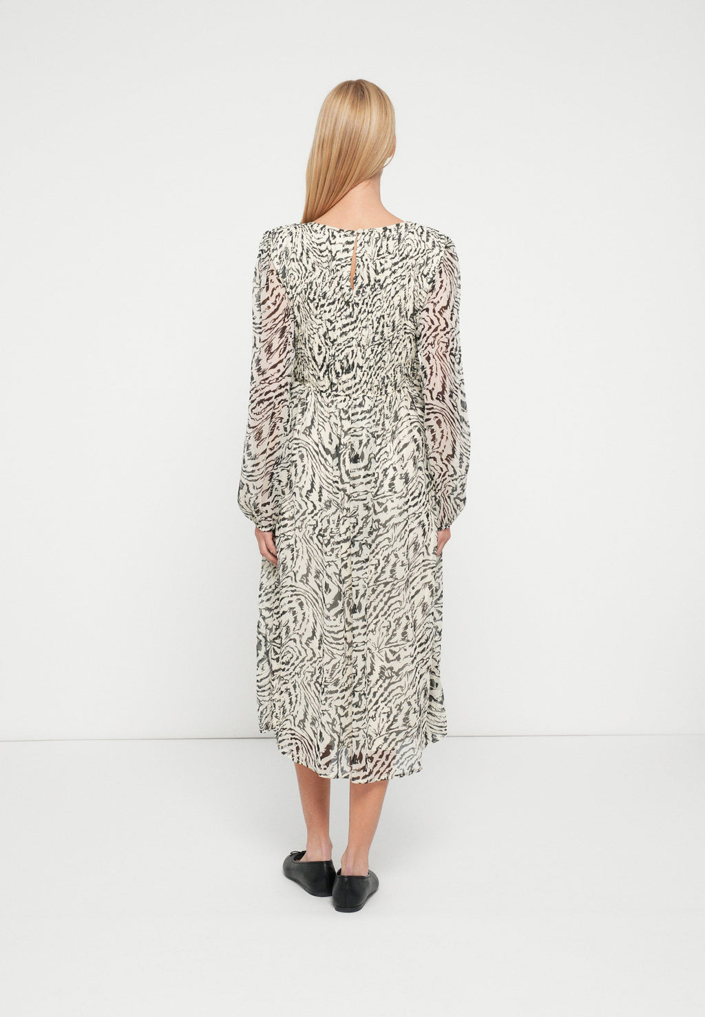VILA VIFALIA SMOCK MIDI DRESS