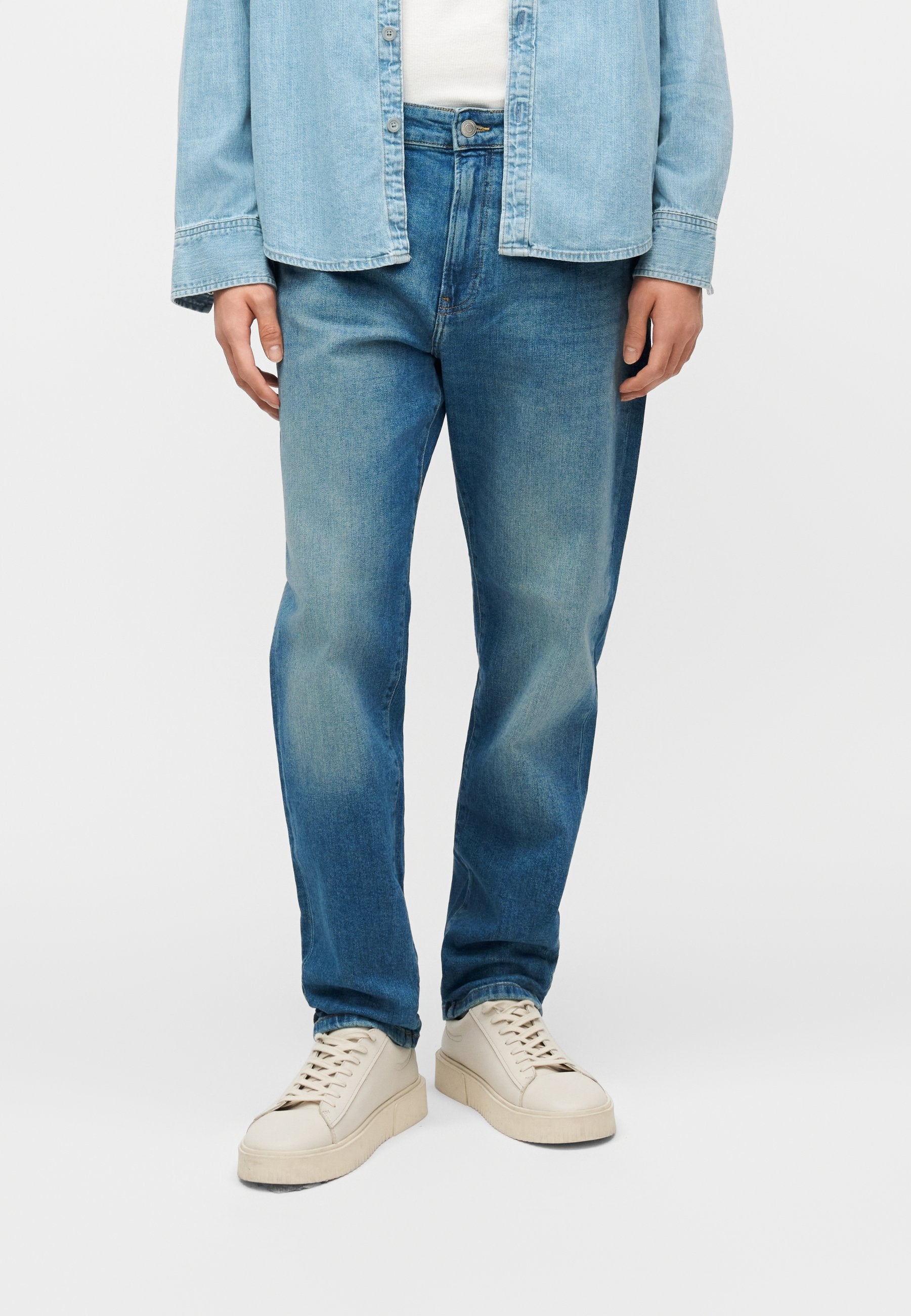 ONSYOKE TAPERED  Media 3
